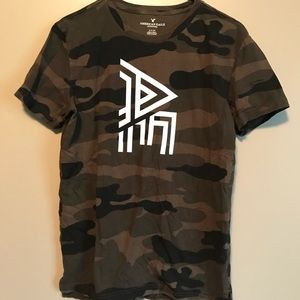 Men’s small camo American Eagle T-shirt